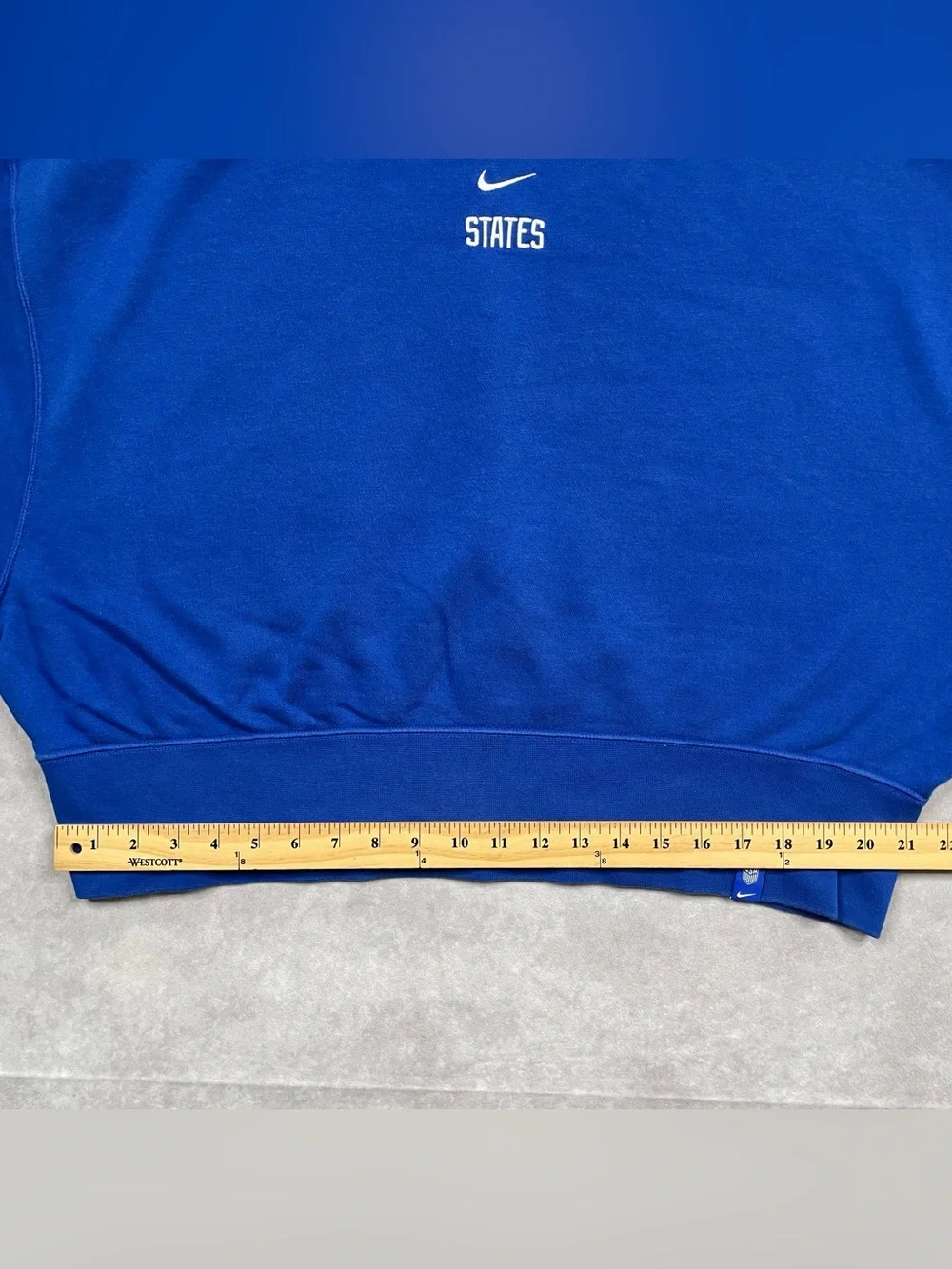 Nike US Womens National Team Crew Neck Sweater Size XS Blue Center Swoosh